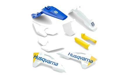 Plastic parts kit