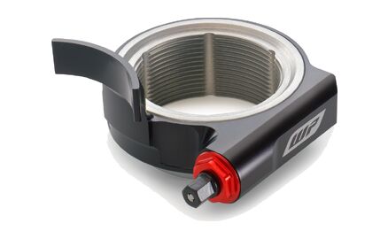 Preload adjuster