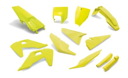 Plastic parts kit